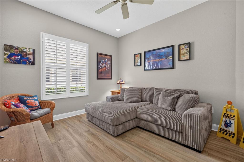 EMERSON SQUARE - Residential