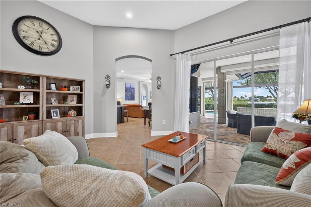 EMERSON SQUARE - Residential