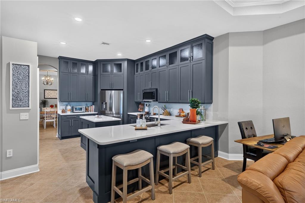 EMERSON SQUARE - Residential