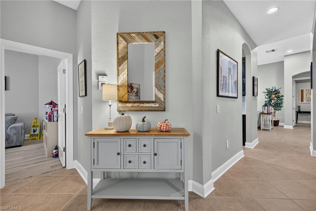 EMERSON SQUARE - Residential
