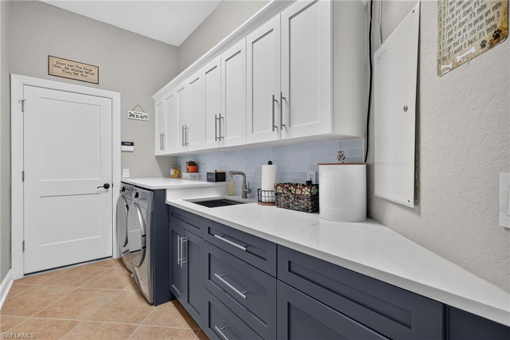 EMERSON SQUARE - Residential