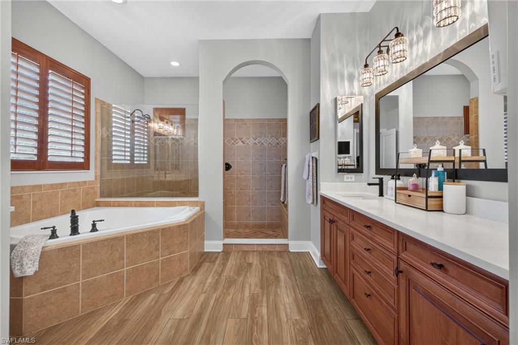 EMERSON SQUARE - Residential