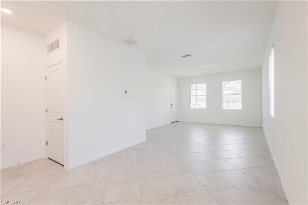TUCKERS COVE - Residential