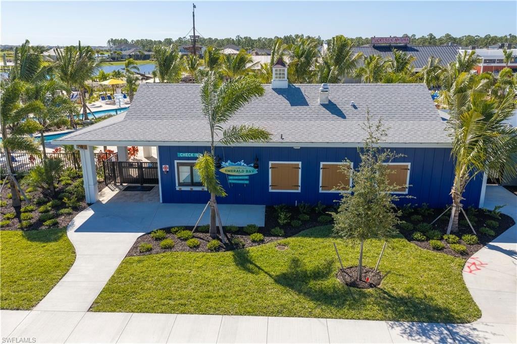 TUCKERS COVE - Residential
