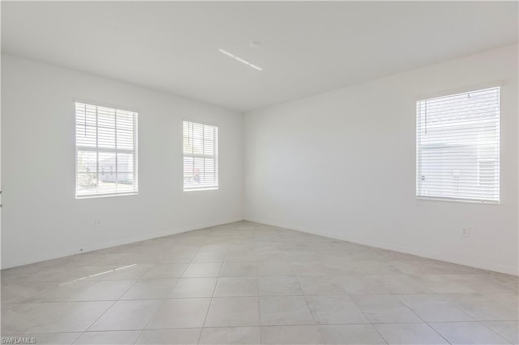 TUCKERS COVE - Residential