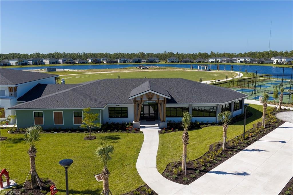 TUCKERS COVE - Residential