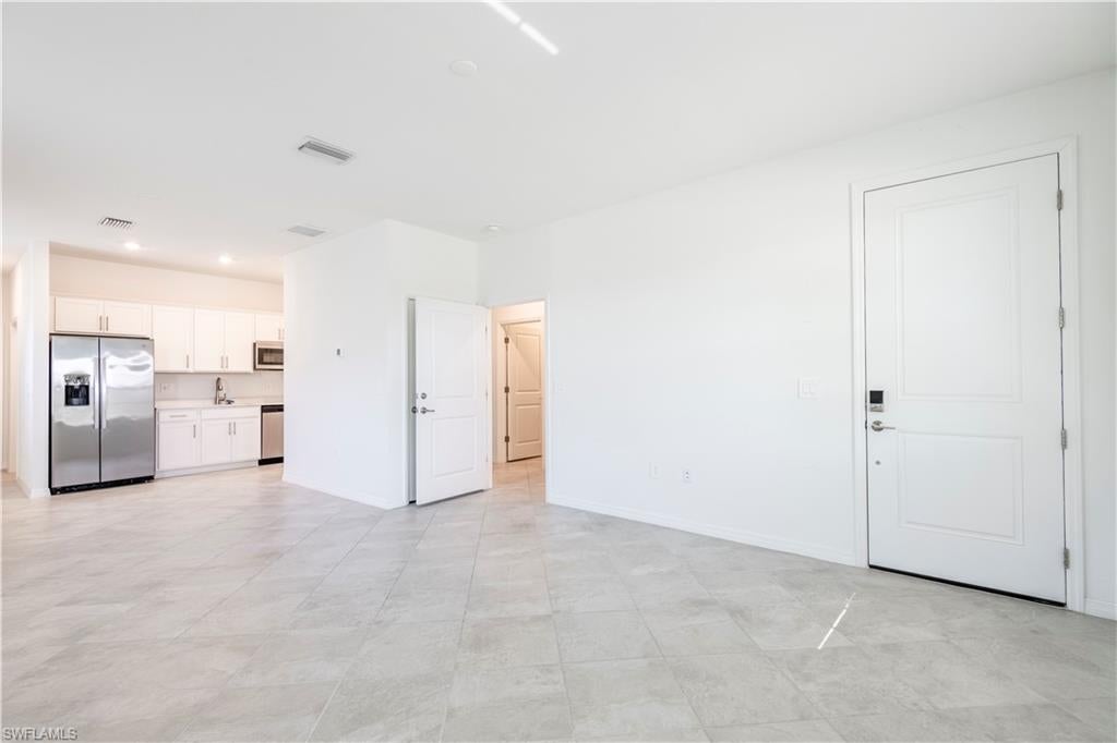 TUCKERS COVE - Residential