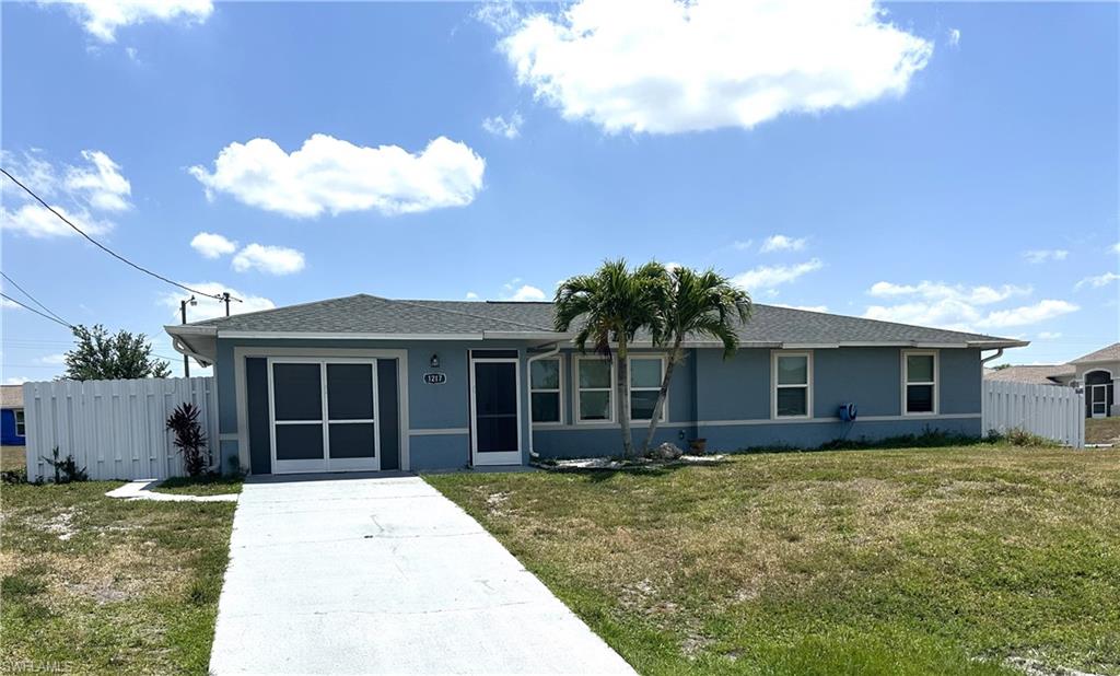 CAPE CORAL - Residential