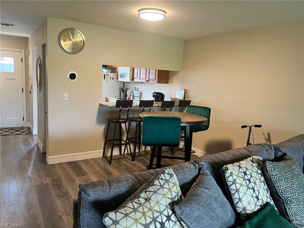 ISLAND PARK WOODS - Residential