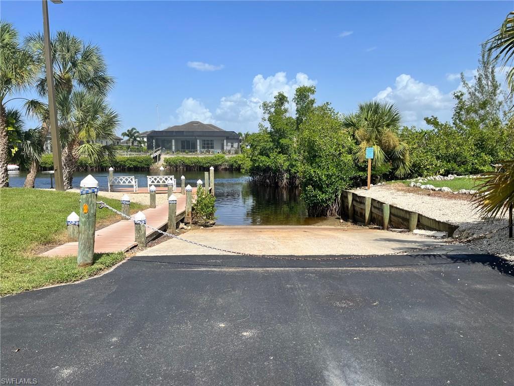 ISLAND PARK WOODS - Residential