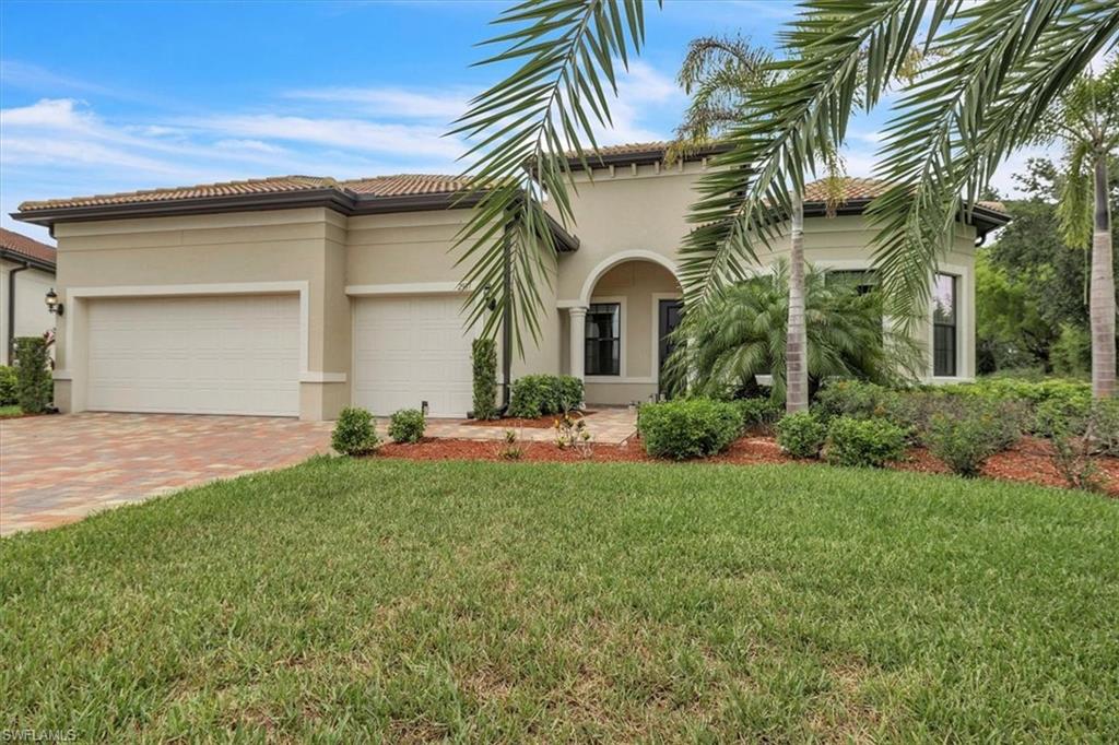 COUNTRY CLUB - Residential