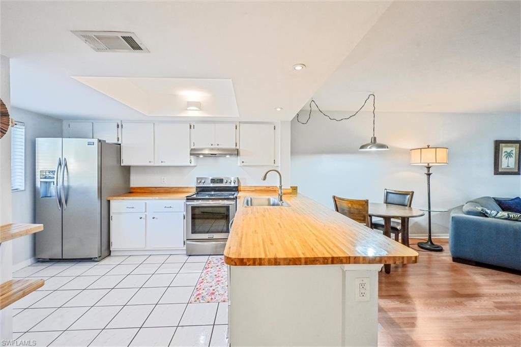 NAPLES TRACE - Residential