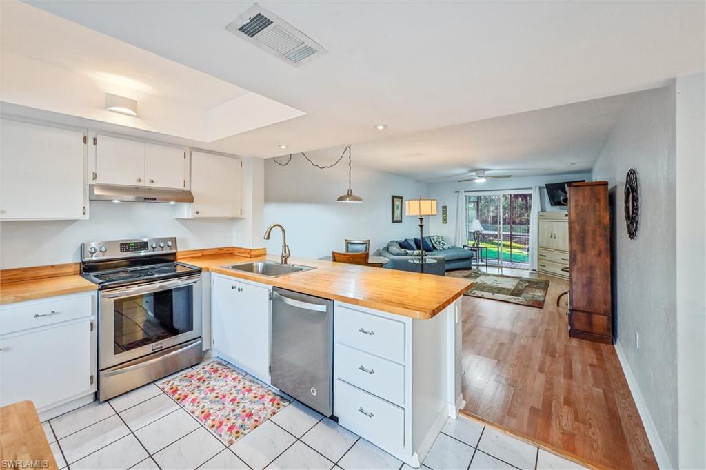 NAPLES TRACE - Residential