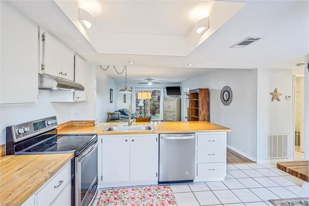 NAPLES TRACE - Residential