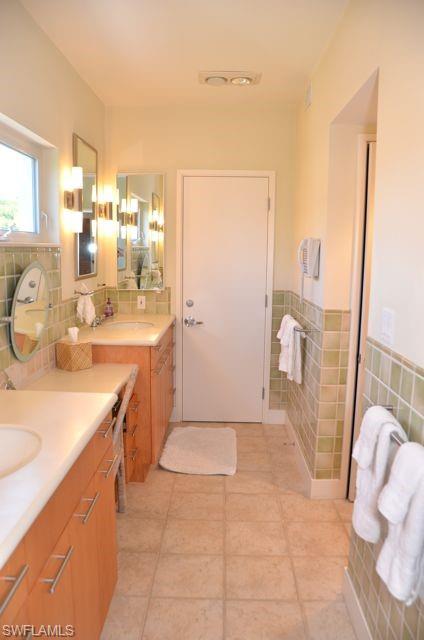 OLDE NAPLES - Residential Lease