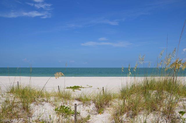 OLDE NAPLES - Residential Lease