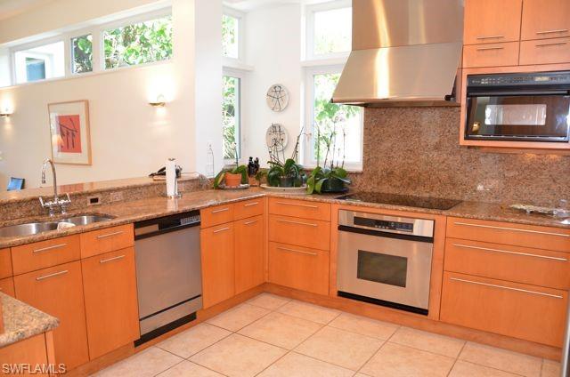 OLDE NAPLES - Residential Lease