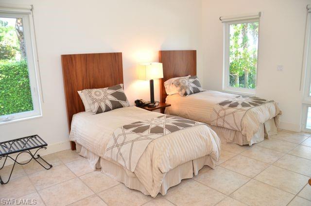 OLDE NAPLES - Residential Lease