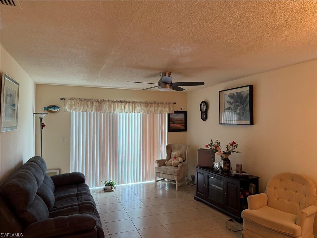 COUNTRY CLUB GARDENS - Residential