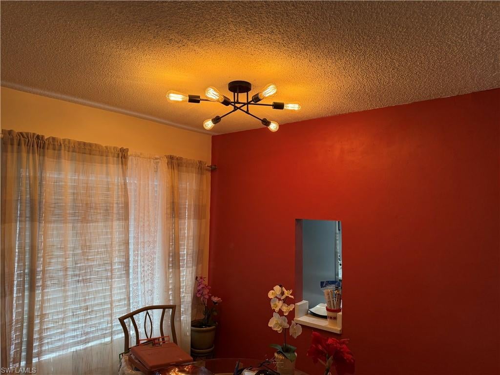 COUNTRY CLUB GARDENS - Residential