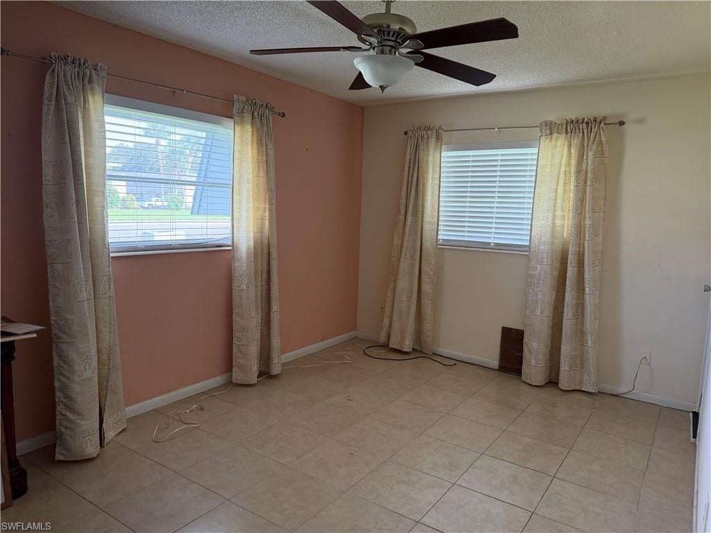 COUNTRY CLUB GARDENS - Residential