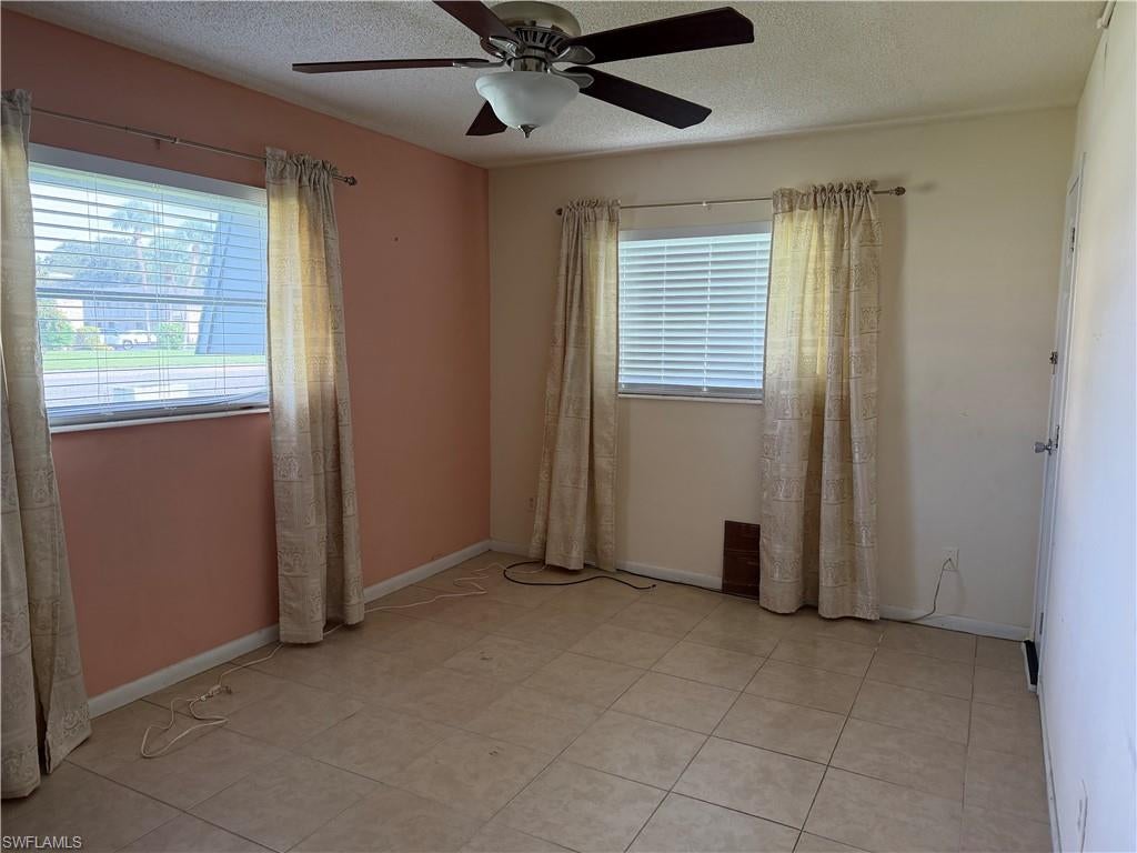COUNTRY CLUB GARDENS - Residential