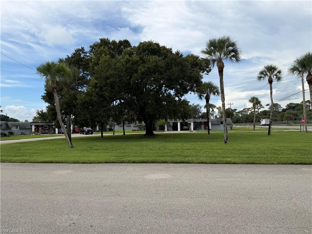 COUNTRY CLUB GARDENS - Residential