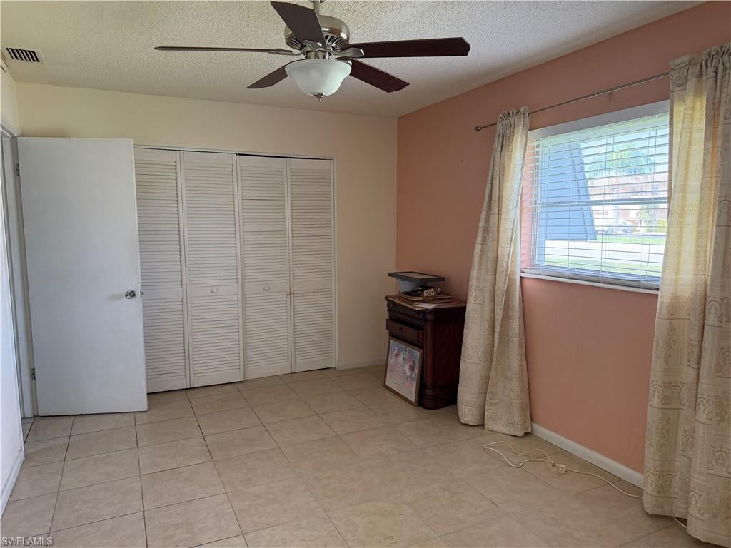 COUNTRY CLUB GARDENS - Residential