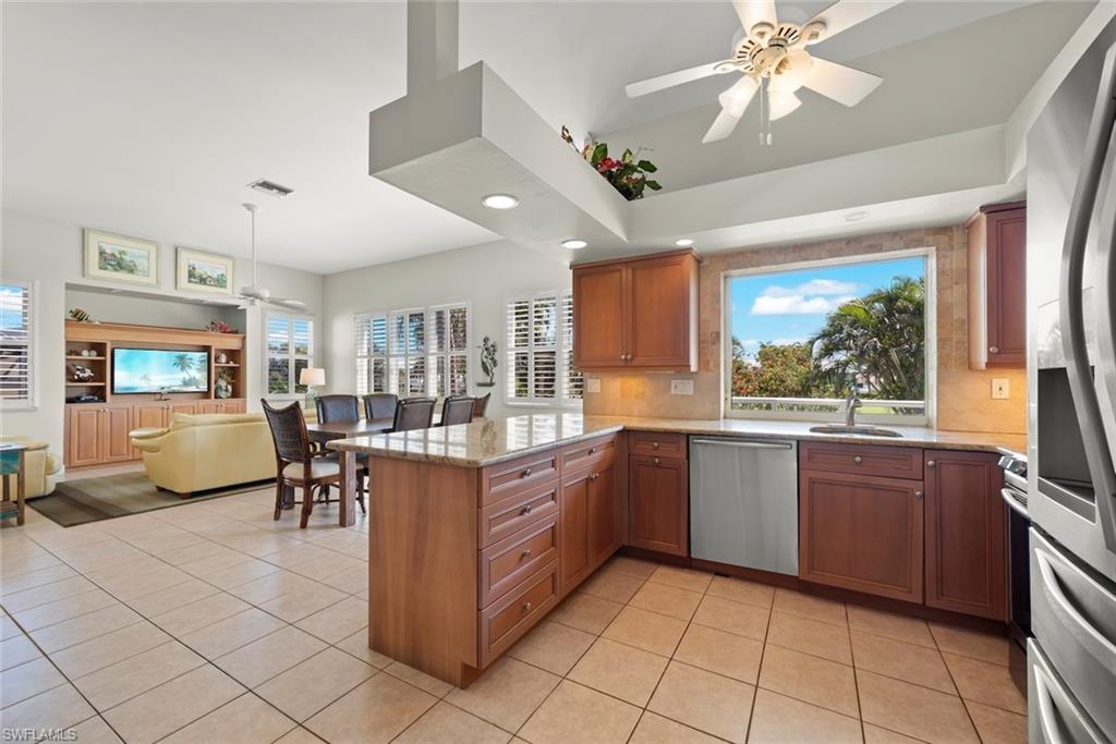 BEACHVIEW COUNTRY CLUB ESTATES - Residential