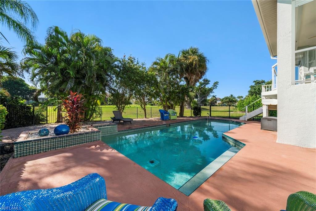 BEACHVIEW COUNTRY CLUB ESTATES - Residential