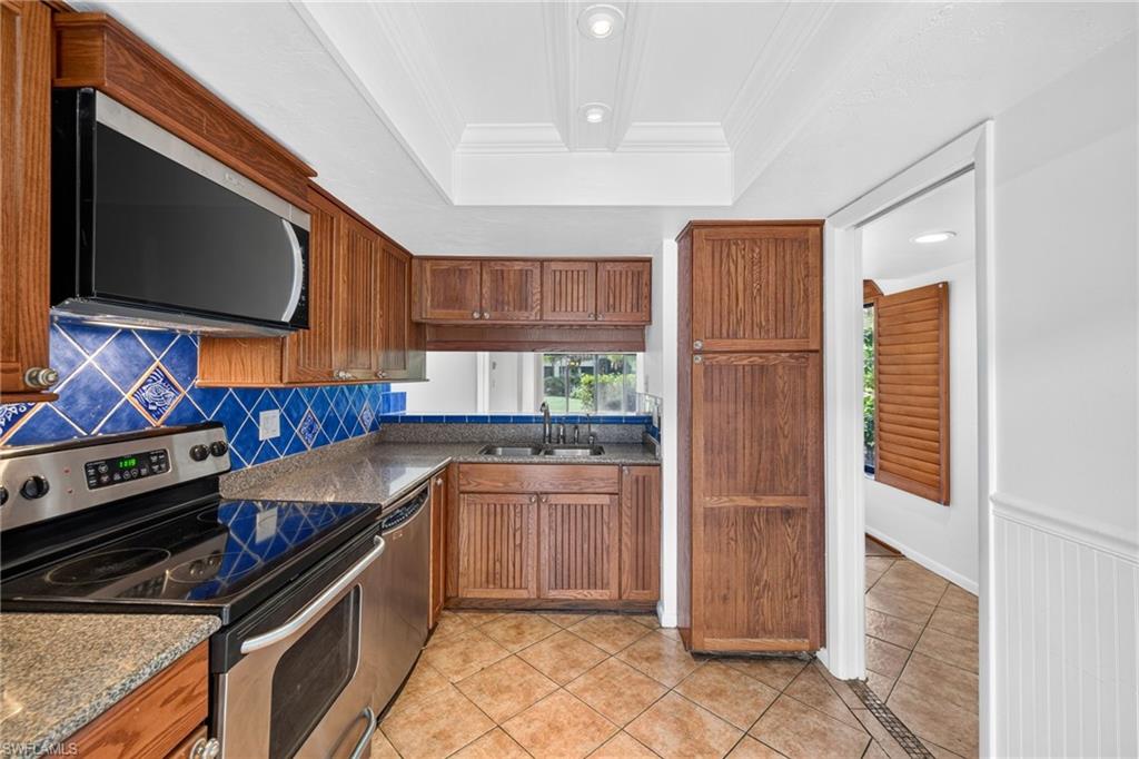 CATALINA - Residential Lease