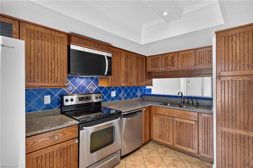CATALINA - Residential Lease