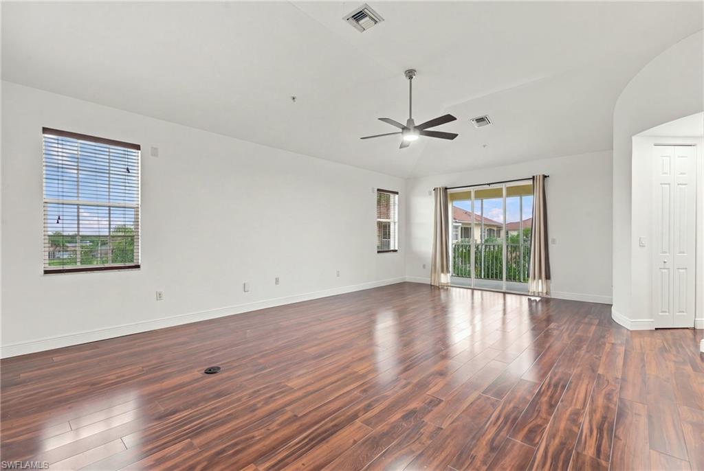 VAN LOON COMMONS - Residential