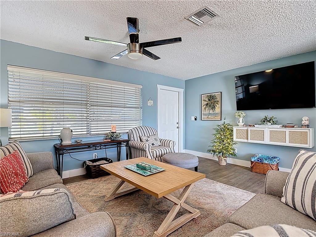 SERENITY COVE - Residential