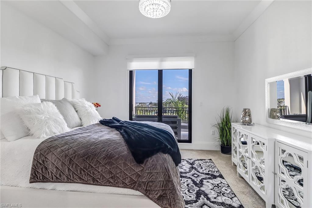 NAPLES SQUARE - Residential Lease