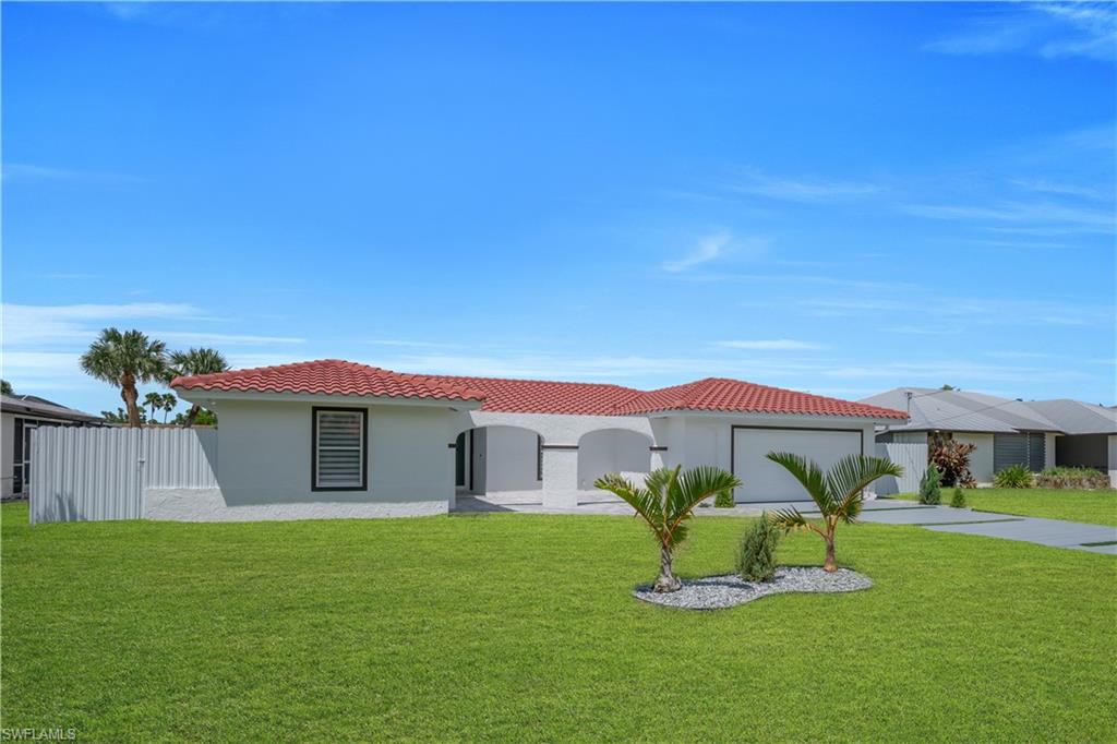 CAPE CORAL - Residential