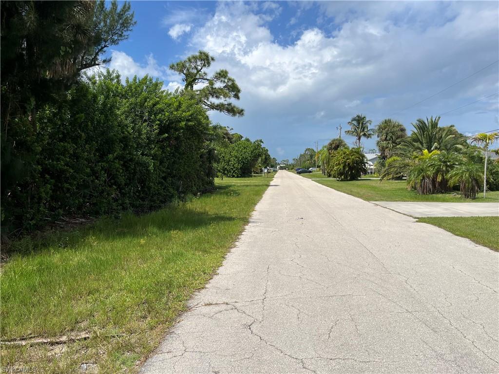 PINE ISLAND TROPICAL HOMESITES - Land