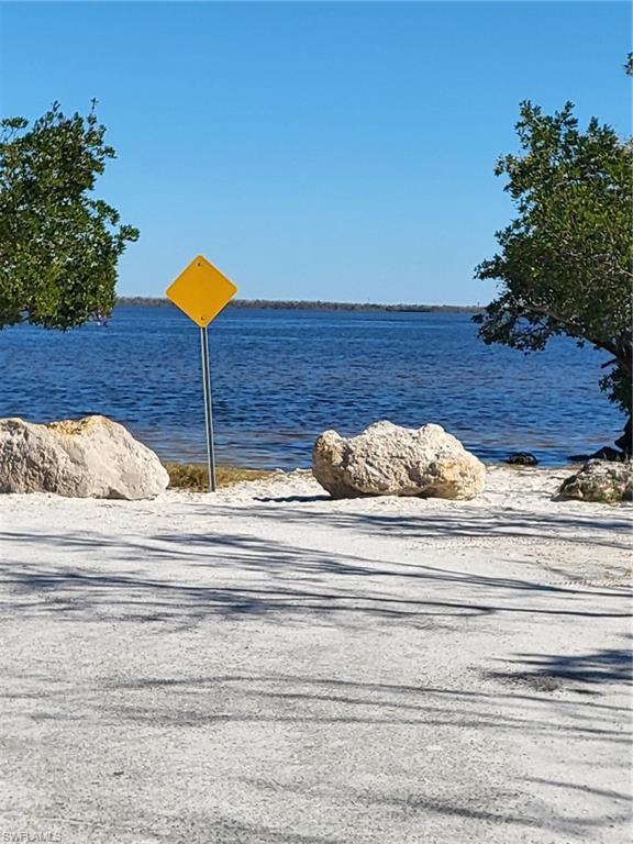 PINE ISLAND TROPICAL HOMESITES - Land