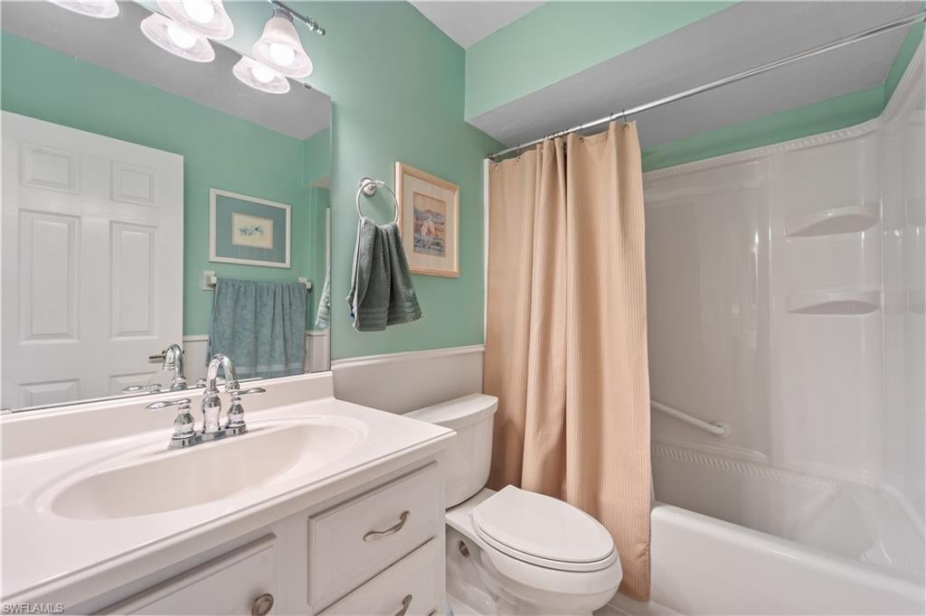 CLUB AT CRYSTAL LAKE CONDOMINIUM - Residential