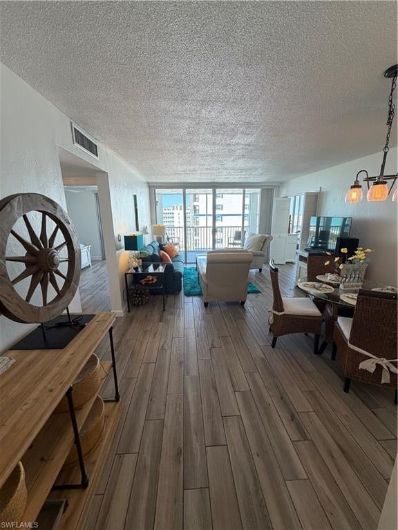 CRECIENTE CONDO NORTH - Residential