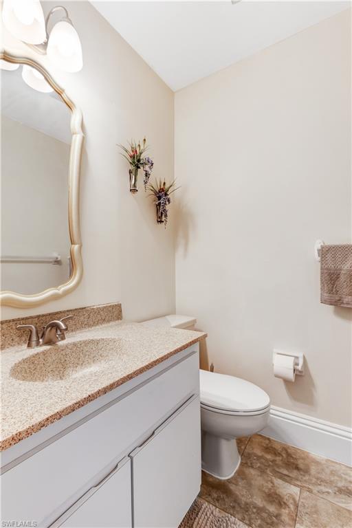 MYERLEE ESQUIRE COURTS CONDO - Residential