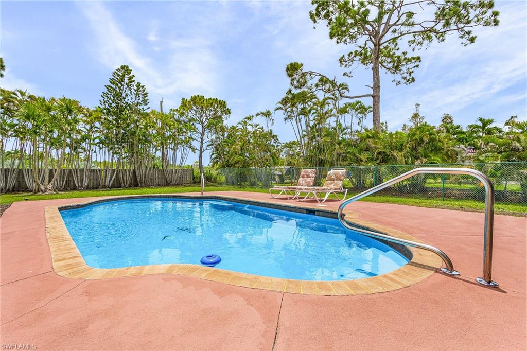 KREAMERS AVOCADO SUBD - Residential