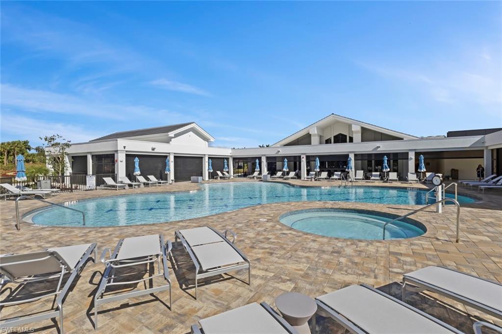 FAIRWAY ISLES - Residential