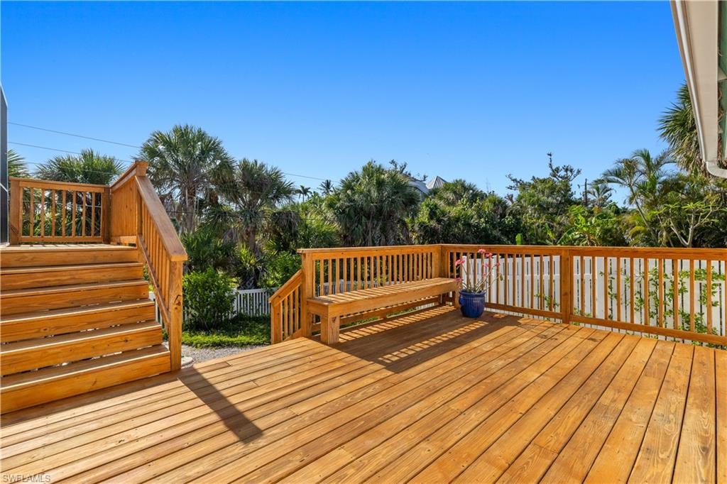 EAST ROCKS - Residential