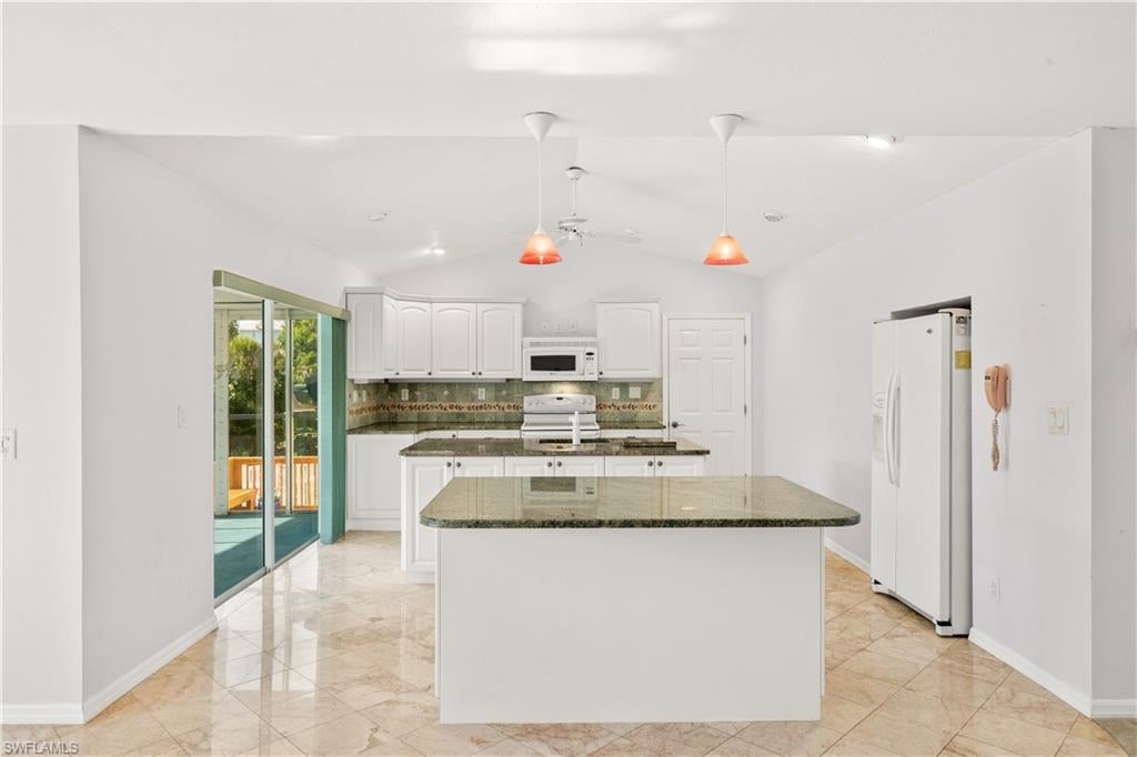 EAST ROCKS - Residential