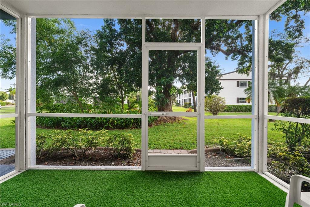 FOXMOOR CONDO - Residential