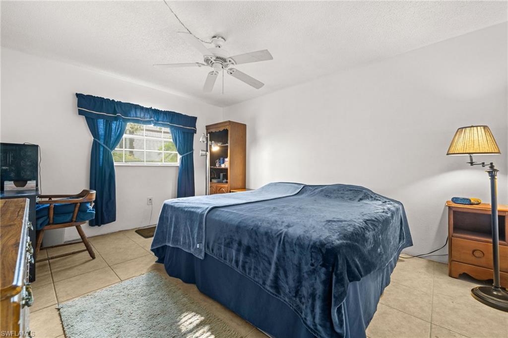 FOXMOOR CONDO - Residential