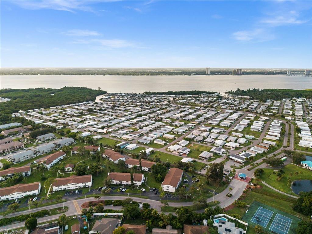 FOXMOOR CONDO - Residential