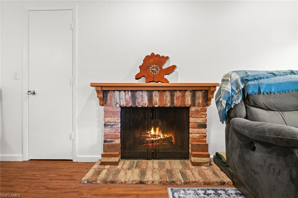 FOXMOOR CONDO - Residential