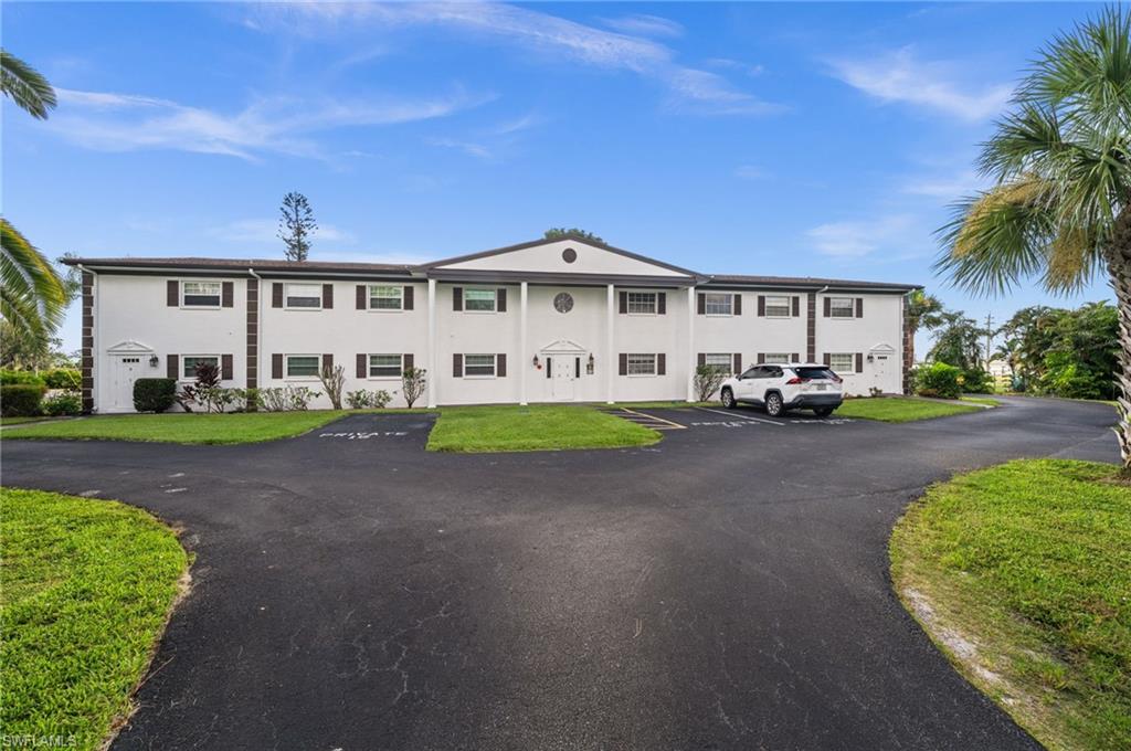 FOXMOOR CONDO - Residential